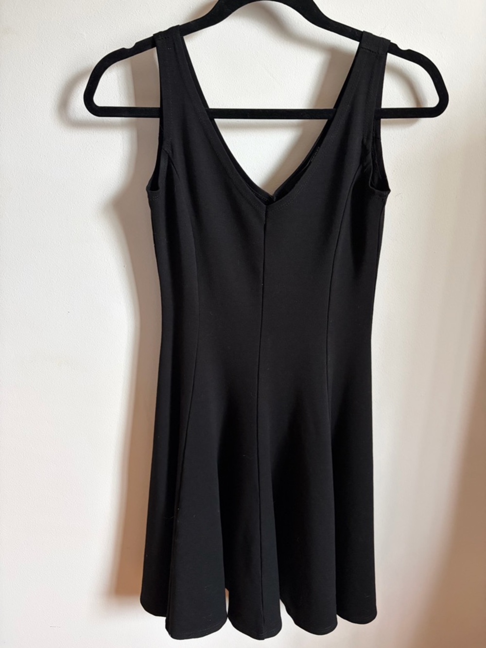 Rebel Sugar Black V‑Neck Sleeveless Dress Size S